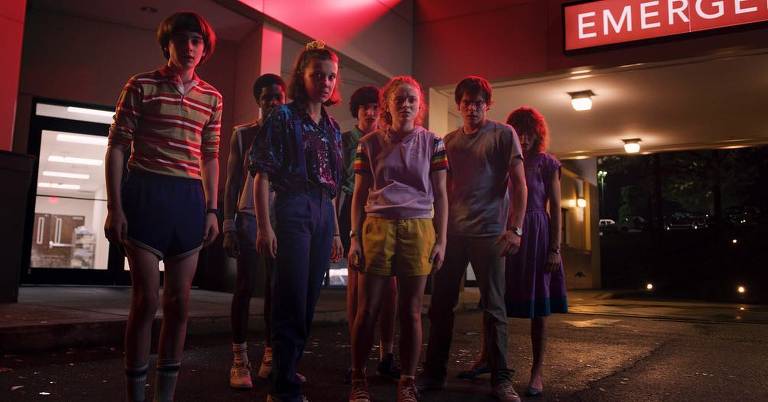 Elenco de 'Stranger Things' se reúne para ler o roteiro da nova temporada