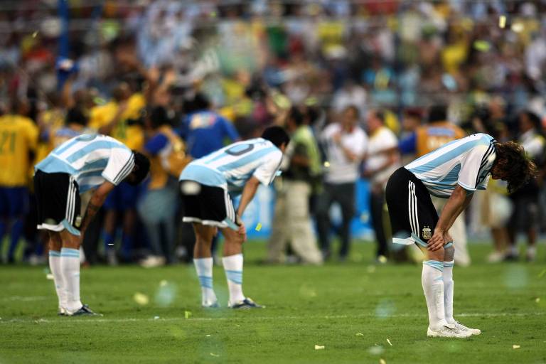Fracassos e dramas da geração Messi na Argentina