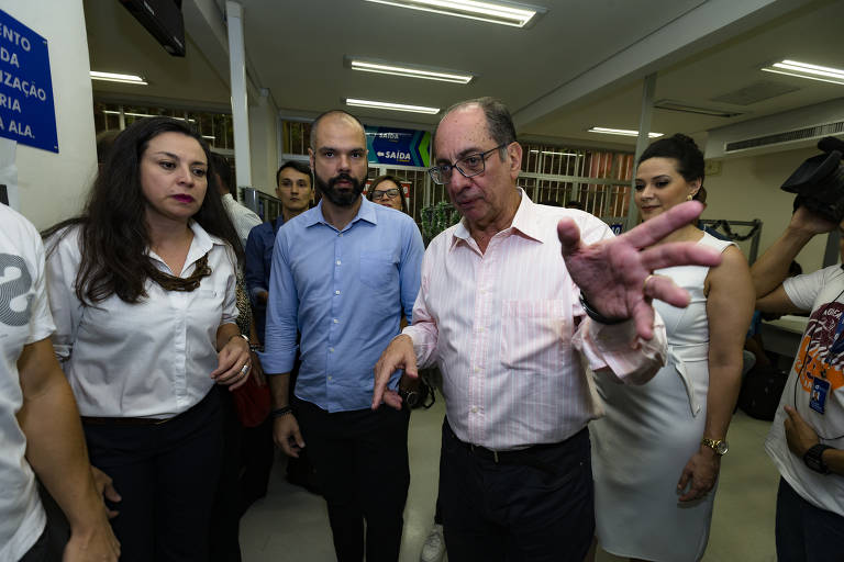 O prefeito de São Paulo, Bruno Covas, visitou o mutirão e foi recebido por Ricardo Patah, presidente do sindicato dos Comerciários