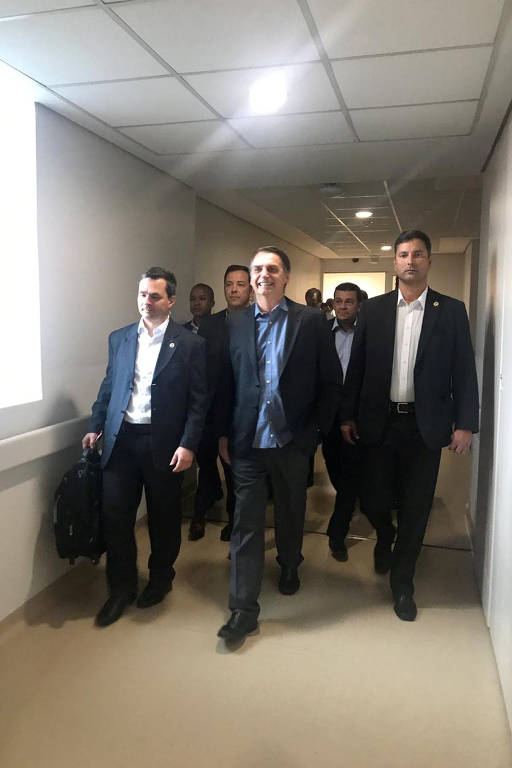 Em 13 de fevereiro, Bolsonaro teve alta do Hospital Albert Einstein, em São Paulo, e retornou para Brasília