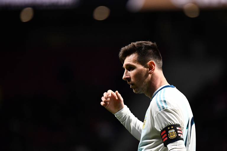 Messi voltou a jogar pela seleção argentina depois de quase nove meses fora