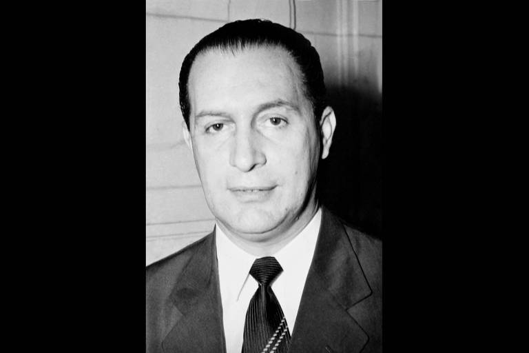 Ranieri Mazzilli: presidente da Câmara, assumiu interinamente a Presidência em 2.abr. As decisões, porém, eram do Comando Supremo da Revolução, formado por três militares, entre eles Costa e Silva. Transmitiu o cargo a Castello Branco em 15.abr