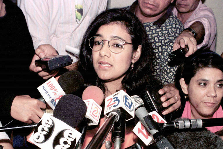 Zoilamérica Narváez, filha adotiva de Daniel Ortega, dá entrevista em 1998 sobre as denúncias de abuso sexual que fez contra seu pai
