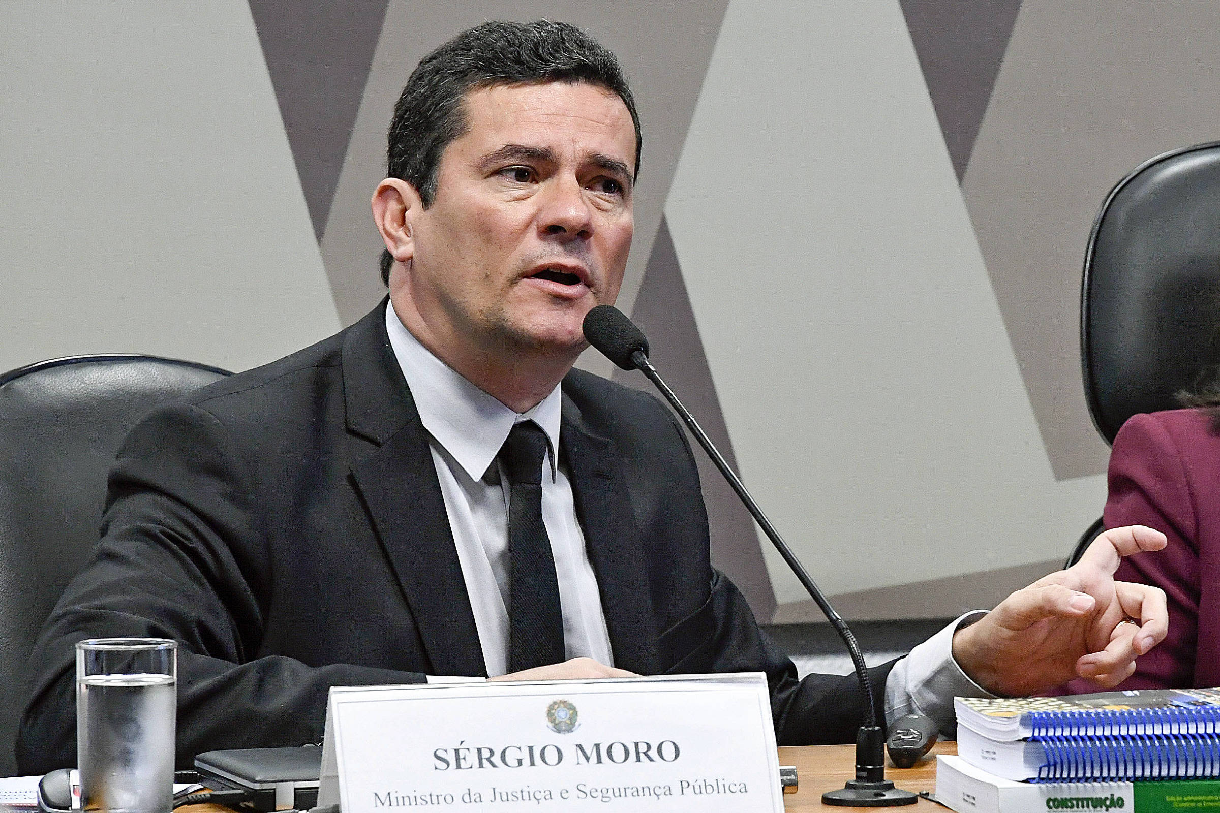 Indústria do cigarro ganha R$ 7,5 bi com projeto anticontrabando de Moro