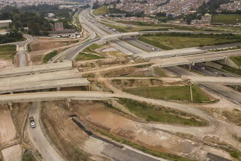 Só pela obra, o governo já pagou pelo menos R$ 3,89 bilhões; os gastos públicos com desapropriações beiram os R$ 2 bilhões
