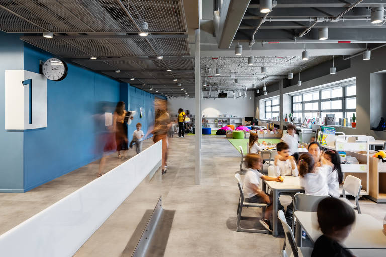 Corredor do colégio Avenues, no Morumbi, que promete formar líderes globais