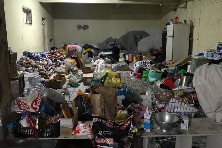 Doações recebidas por ex-moradores da Favela do Cimento