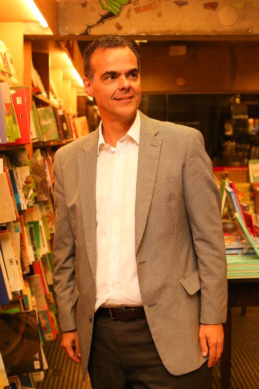 Lançamento do livro "Mina de Amor" do jornalista Paulo Marinho