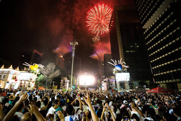 Em maio, conseguiu a aprovação na Câmara Municipal de proibir fogos de artifício ruidosos