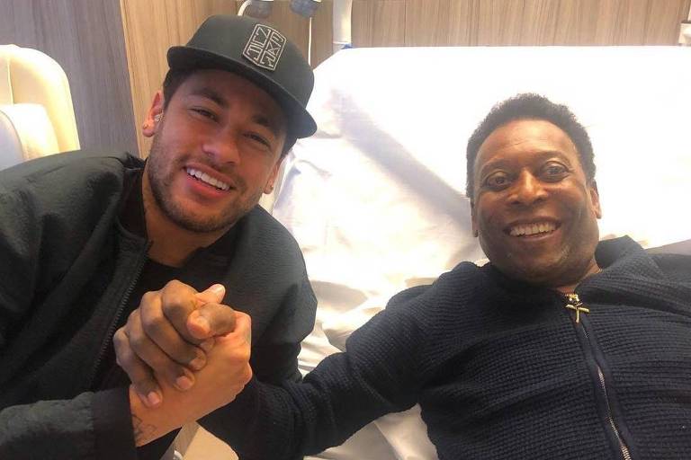 Neymar visita Pelé em hospital onde o Rei do Futebol está internado na França