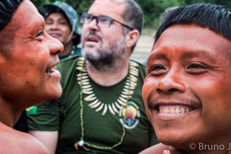 Agentes da Funai encontram grupo da etnia kurobo, perto da fronteira com o Peru