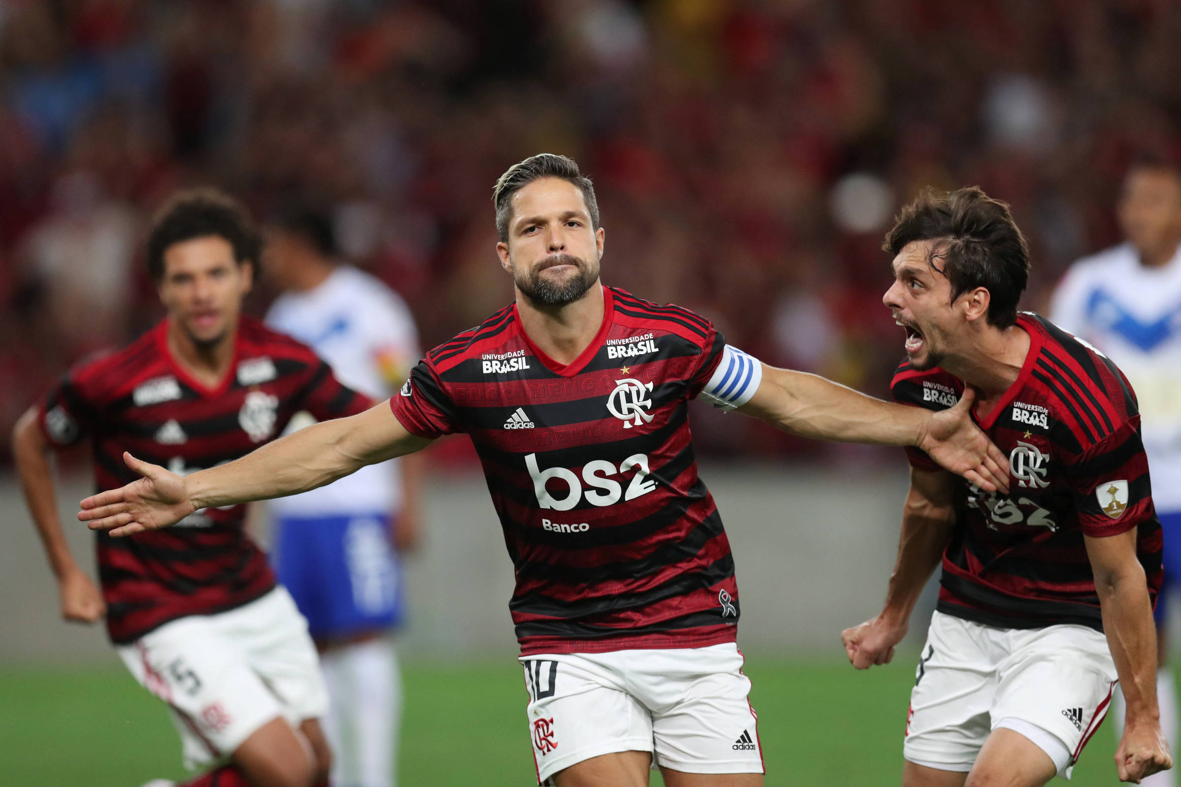 Libertadores dentro do game Fifa tem times brasileiros com atletas  genéricos - 19/02/2020 - Esportes - Fotografia - Folha de S.Paulo