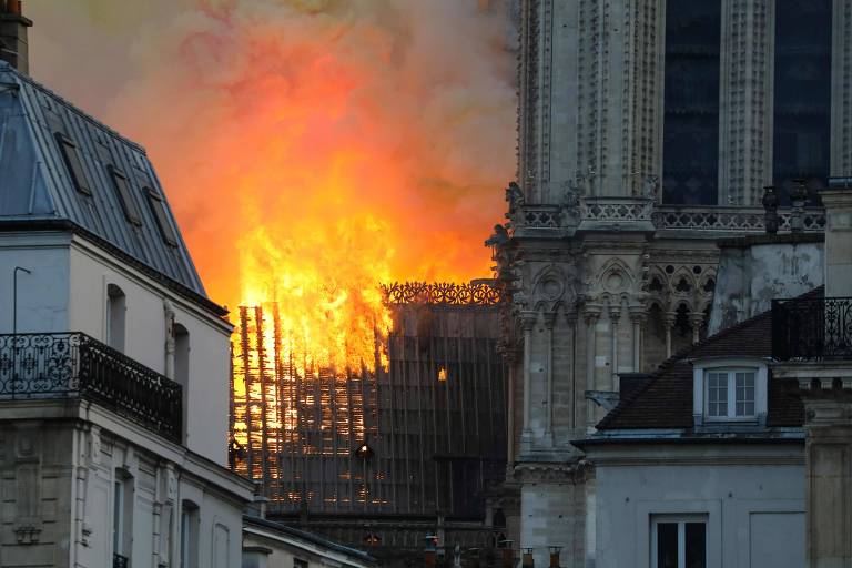 Incêndio na Notre-Dame