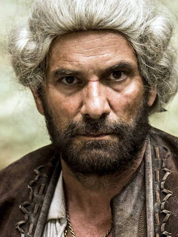 Marco Ricca interpreta Mão-de-luva em Liberdade,Liberdade