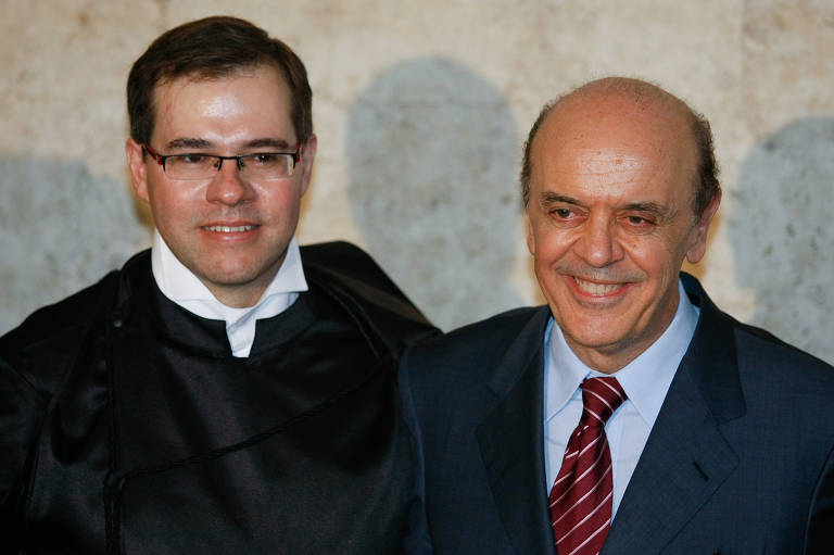 José Serra (PSDB-SP) na cerimônia de posse de Toffoli como ministro do STF, em outubro de 2009