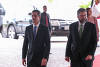 Ernesto Araújo se reúne com o secretário de Estado americano, Mike Pompeo, em Washington, no início de fevereiro; um dos objetivos do governo é estreitar laços com os EUA 
