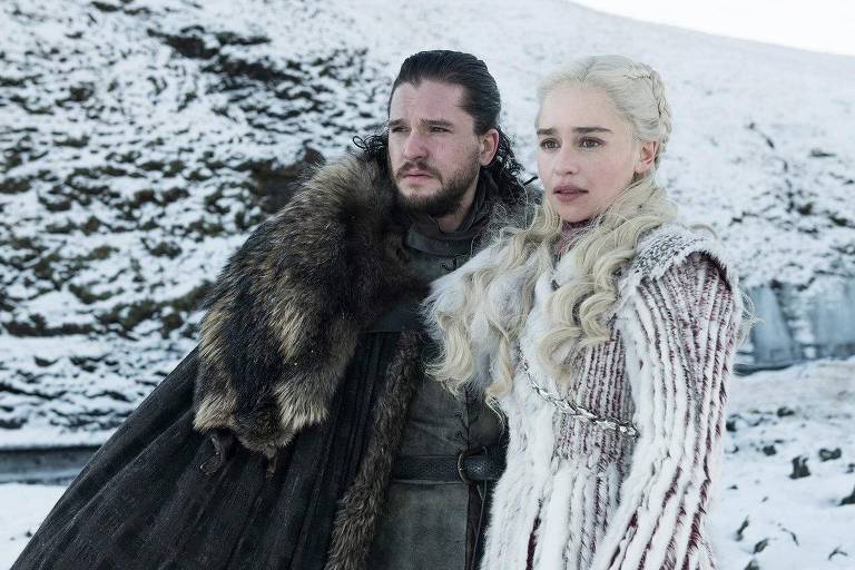 Joe Dempsie e Maisie Williams na oitava temporada de 'Game of Thrones'