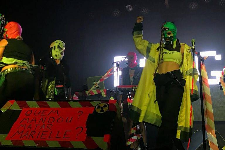 Pussy Riot faz shows pela 1ª vez no Brasil