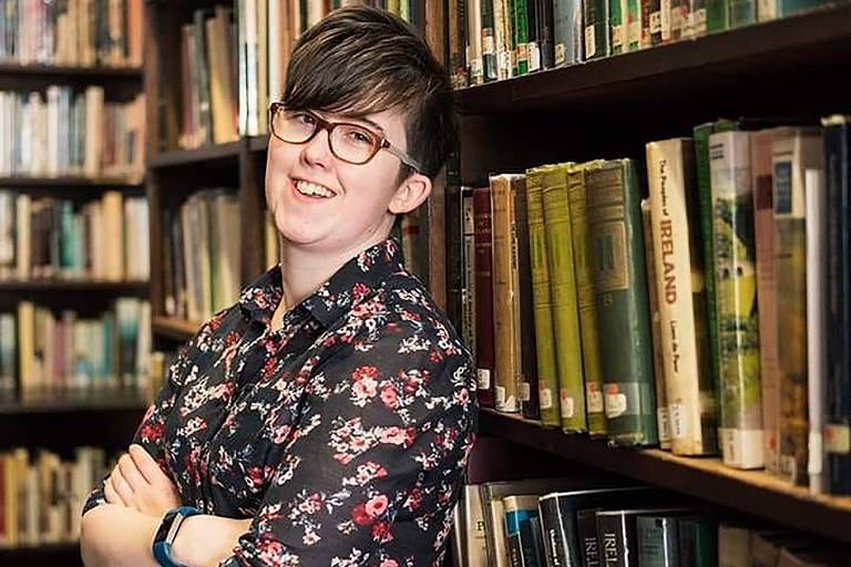 A jornalista Lyra McKee's, morta durante o tumulto em Londonderry na última quinta (18) 