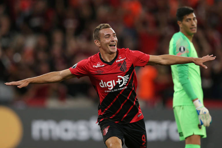 O Athletico Paranaense tem feito boas campanhas com orçamento enxuto. Para esta temporada, o rubro-negro trabalha com receita de R$ 180 milhões.