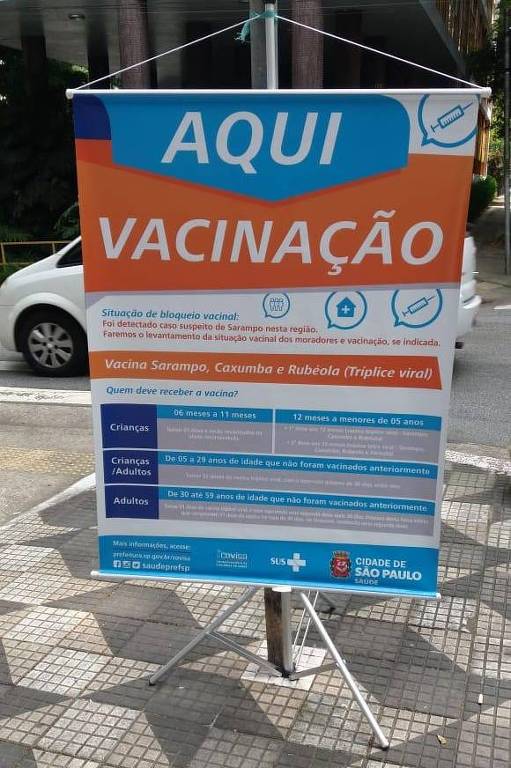 Cartaz de ação de vacinação contra o sarampo