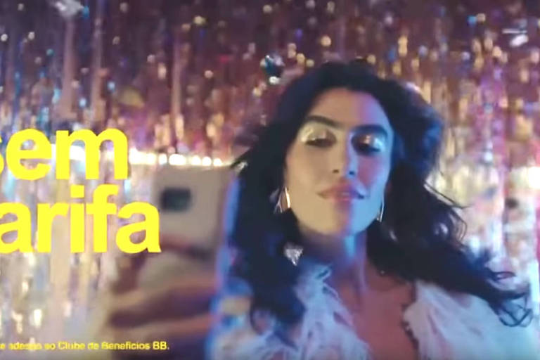 Cena de comercial do Banco do Brasil, que foi tirada do ar