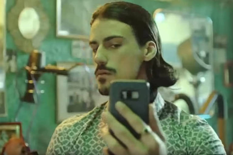 Cena de comercial do Banco do Brasil, que foi tirada do ar