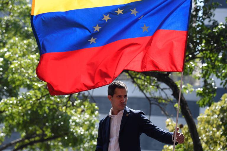 Juan Guaidó, autoproclamado presidente interino da Venezuela, durante encontro com apoiadores, em Caracas 
