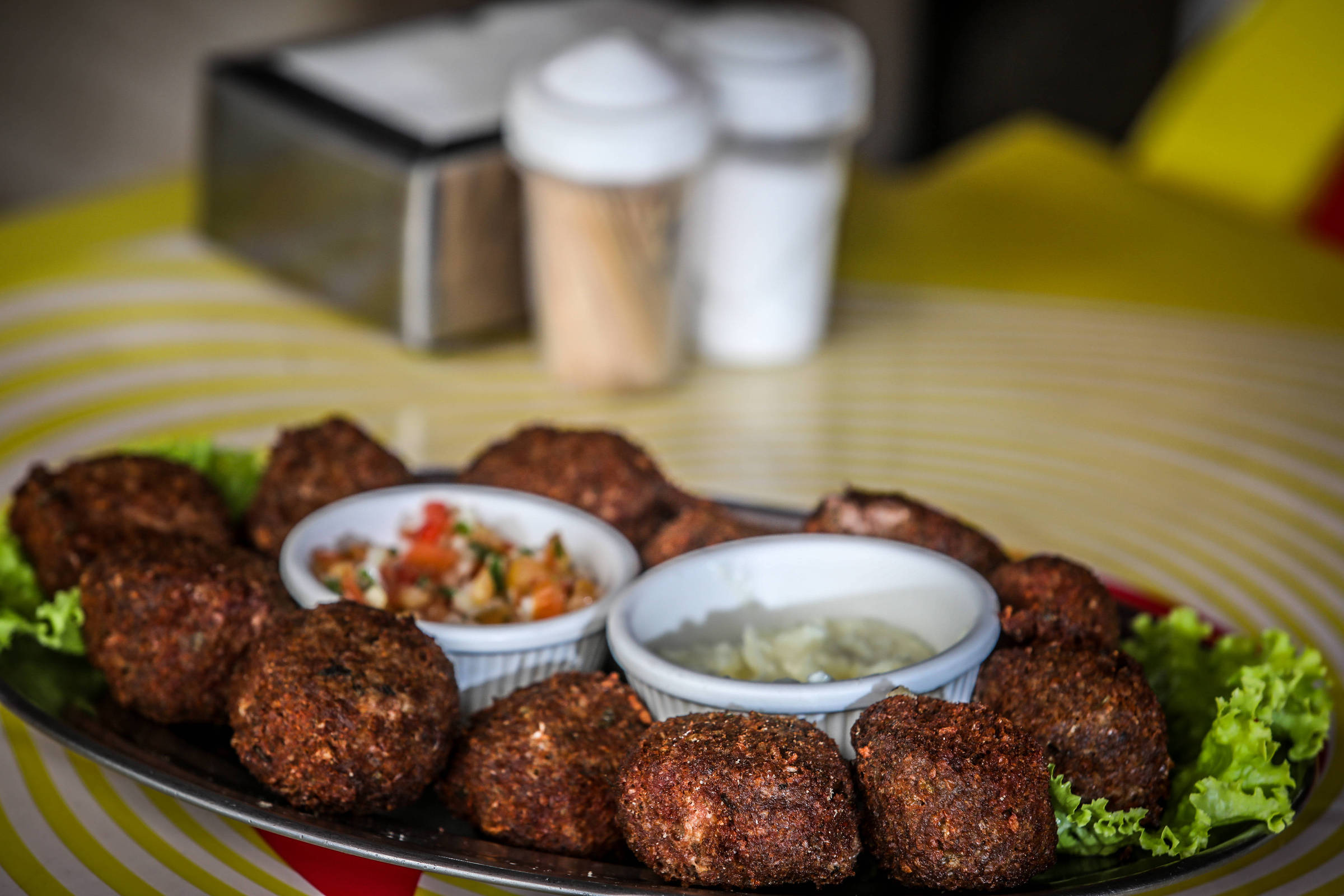 F5 Colunistas Bom de Garfo Boteco raiz da rua Maria Antônia, Bar