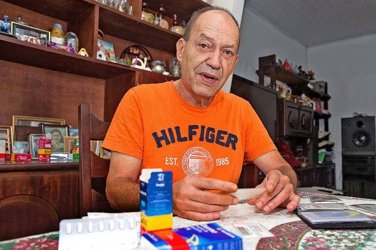 Marco Antonio Paim conta que gastou R$ 600 nos últimos meses comprando o remédio em farmácias