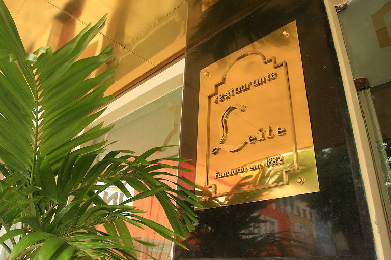 Detalhe do restaurante Leite, no Recife