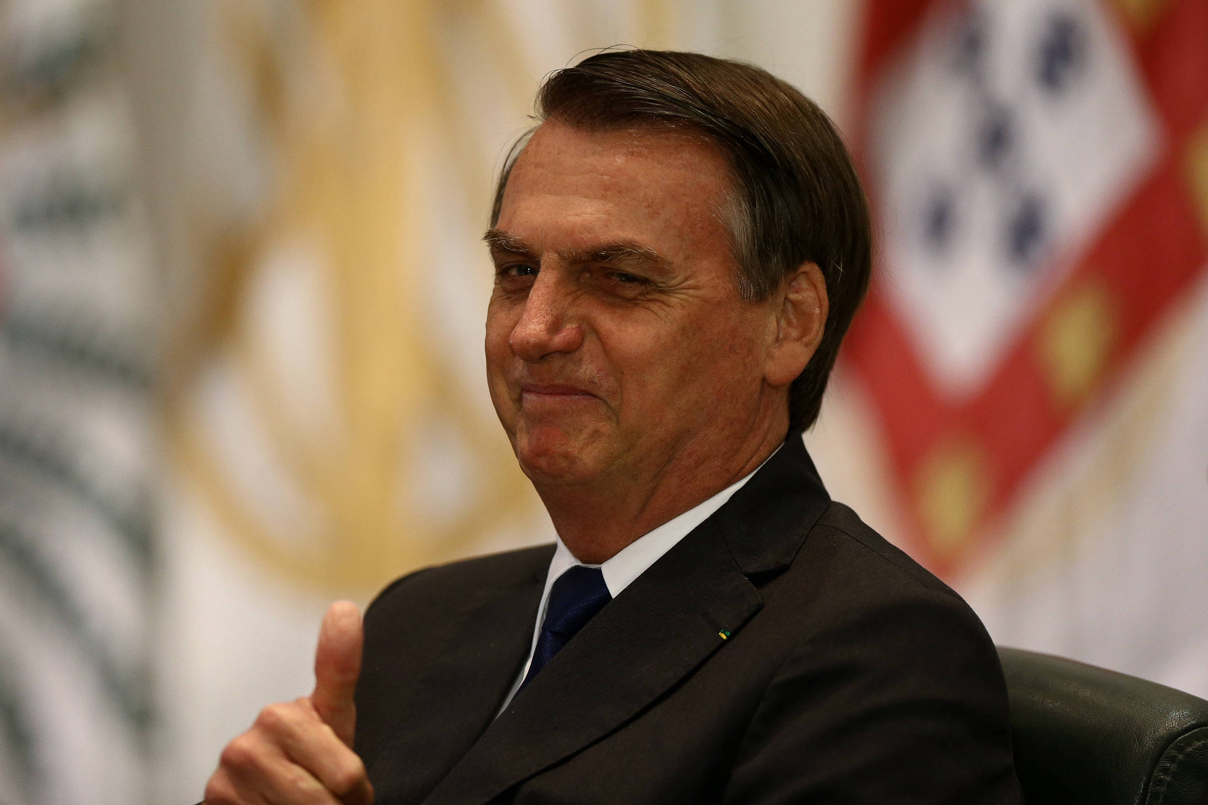 Bolsonaro acreditou que era um mito e agora não consegue governar