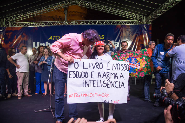 Ato em defesa das universidades e da educação pública no Rio