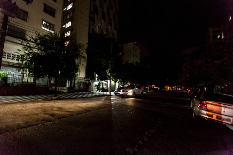 Área com problema de iluminação em Campos Elíseos, na região central de SP