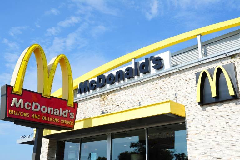 Cidadãos dos EUA poderão pedir ajuda consular em McDonald's na Áustria