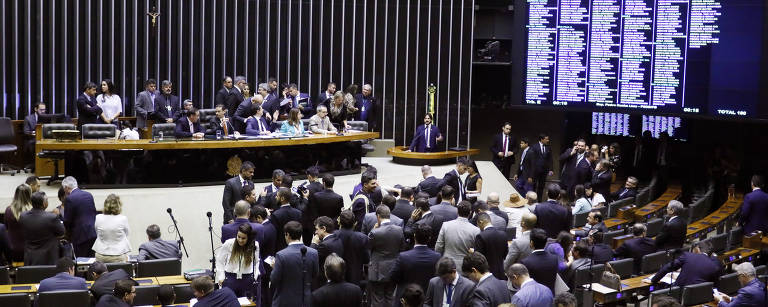 Convocação do ministro da Educação, Abraham Weintraub, a fim de prestar esclarecimentos acerca dos cortes orçamentários na educação brasileira