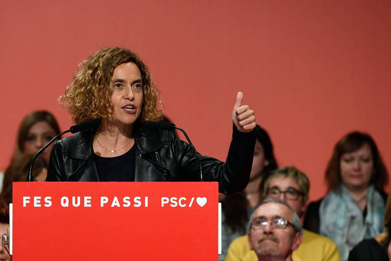 Em busca de apoio, premiê espanhol nomeia catalães para presidência do Senado e do Congresso