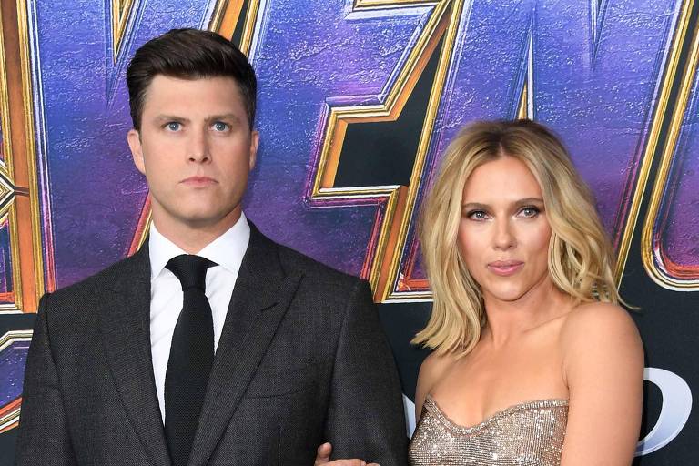 Scarlett Johansson anuncia noivado com Colin Jost, do Saturday Night Live