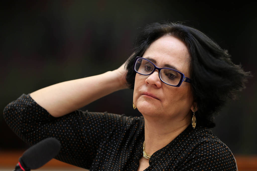 Ministra Damares quer incluir palestras sobre abuso sexual no pré-natal, para que mães percebam sinais de abuso se forem vítimas