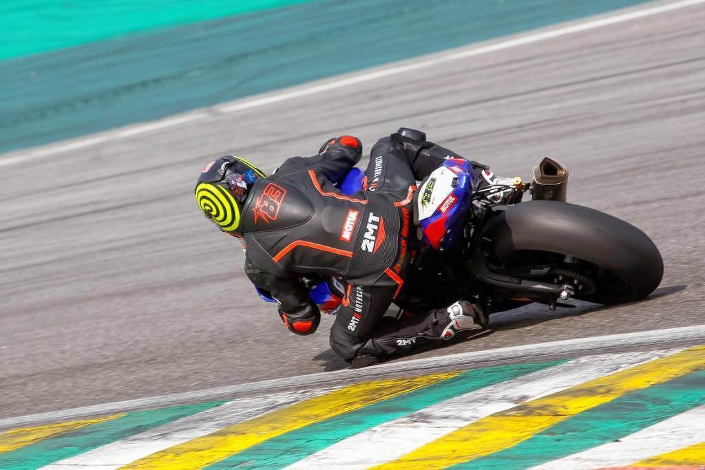 Ilha de Man – A corrida de moto mais insana do planeta