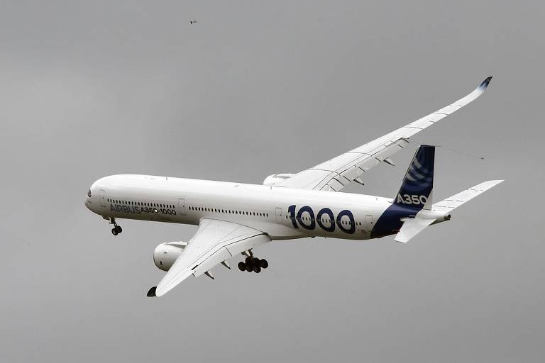 Versão maior, o A350-1000 leva até 410 passageiros e será o novo avião premium da Airbus depois que o A380 deixar de ser produzido, em 2021
