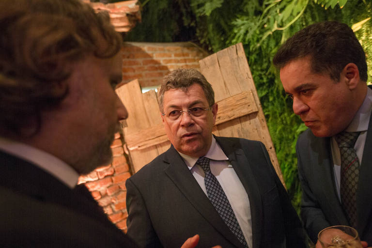 6 de dezembro de 2019: Justiça paulista suspende a tramitação da PEC, após mandado de segurança do deputado Emídio de Souza (PT)