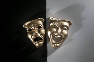 Teatro - Máscara da tragédia e a máscara da comédia