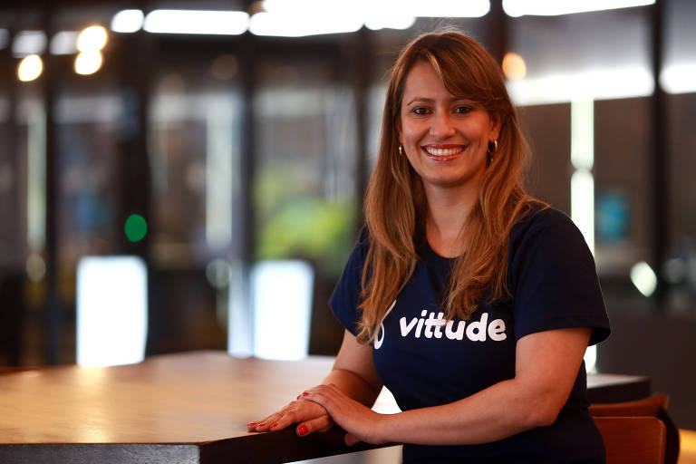 A engenheira Tatiana Pimenta, fundadora da startup Vitude, de atendimento psicológico e gestão de consultórios online 