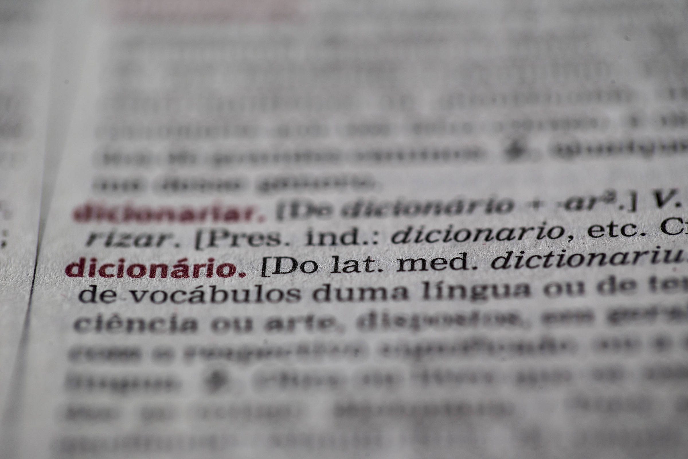 Dicionário das Ciências da Saúde no Brasil ganha 40 anos de