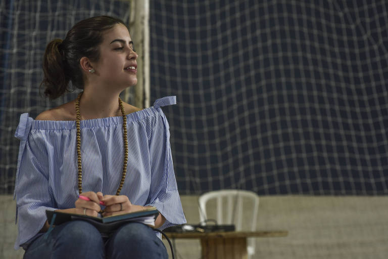 Tabata Amaral participa de debate na Escola Técnica Professor Everardo Passos, parte do programa Gabinete Itinerante, em abril deste ano. O evento foi um mês após a deputada protagonizar um embate com o então ministro da Educação Ricarco Vélez na Comissão de Educação. "Em um trimestre, não é possível que o senhor apresente um power point com dois, três desejos para cada área da educação", afirmou. Ele foi demitido dias depois