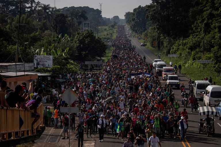 Guatemala apresenta plano duro para deter caravanas de migrantes em direção aos EUA