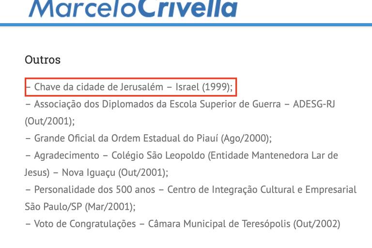 Reprodução do currículo do prefeito Marcelo Crivella exibido em seu site diz que ele recebeu chaves de Jeursalem