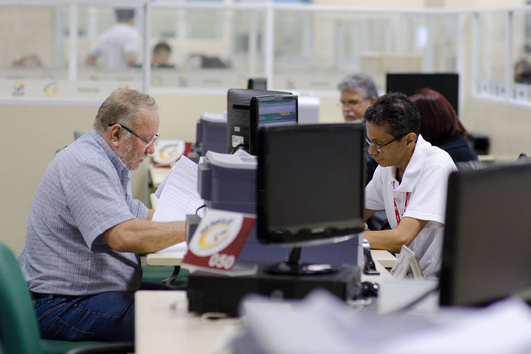 INSS começa a pagar piso maior de aposentadorias, de R$ 1.045, nesta quarta