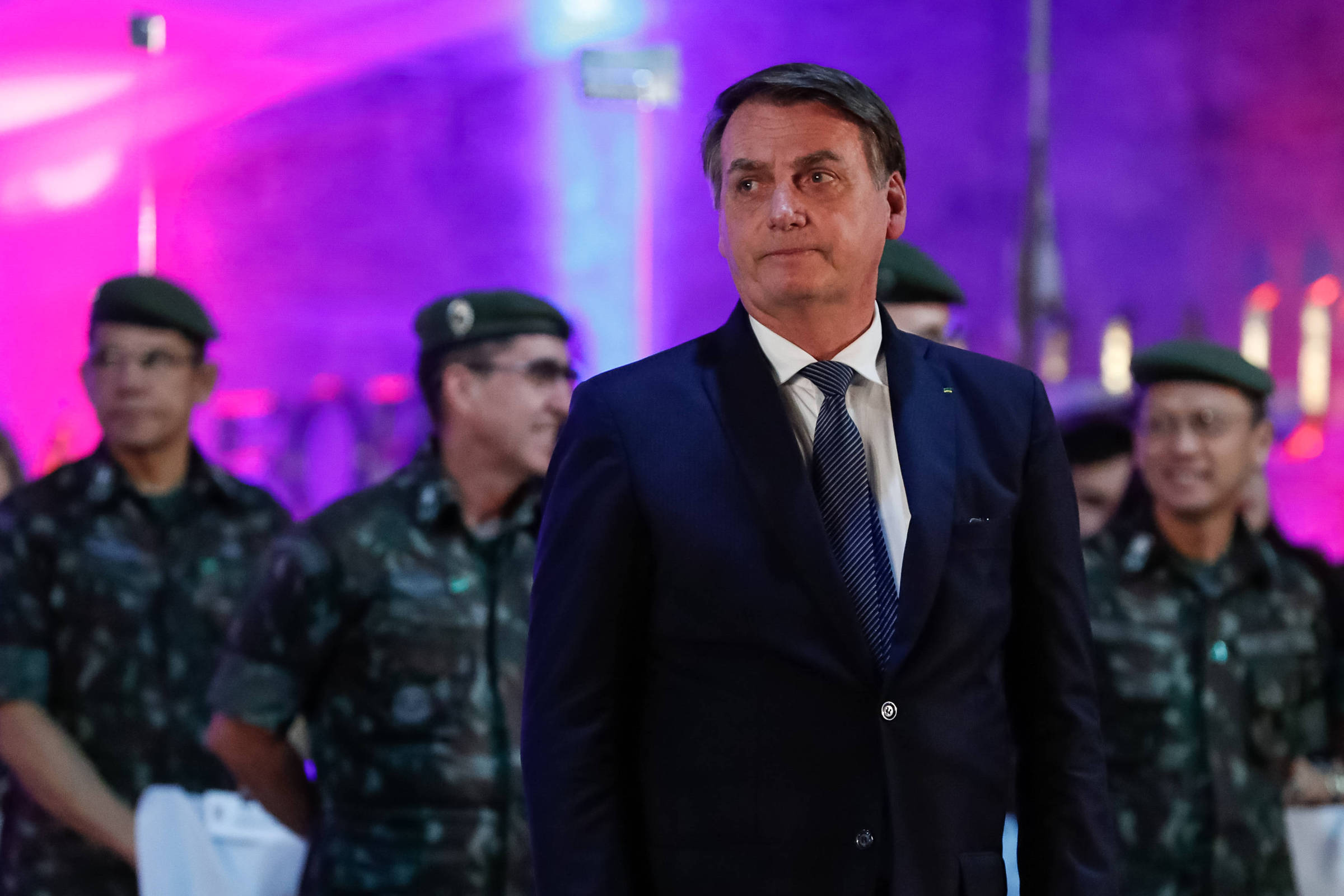 Bolsonaro defende armar a população para evitar golpe de Estado